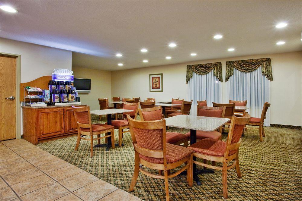 Holiday Inn Express Dillard Exterior photo